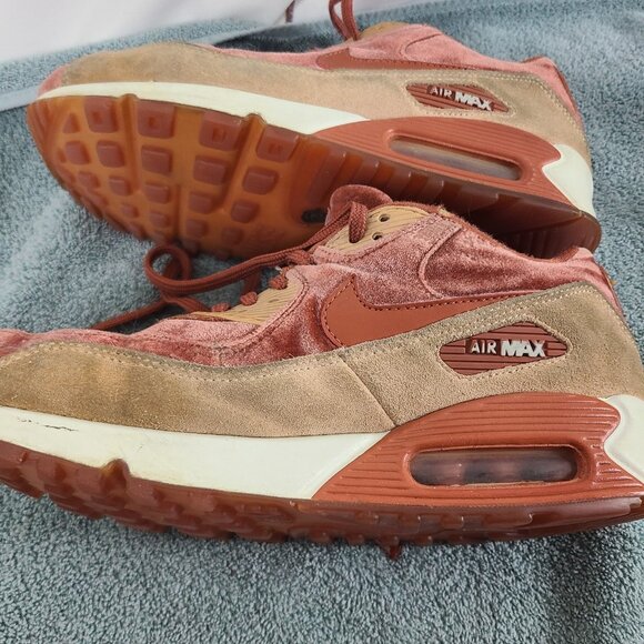 Size 8.5 - Nike Air Max 90 LX Dusty Peach - Picture 9 of 16